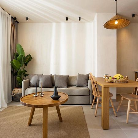 باليوري Pnoes Luxury Suites المظهر الخارجي الصورة