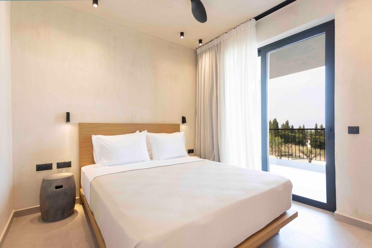 باليوري Pnoes Luxury Suites المظهر الخارجي الصورة