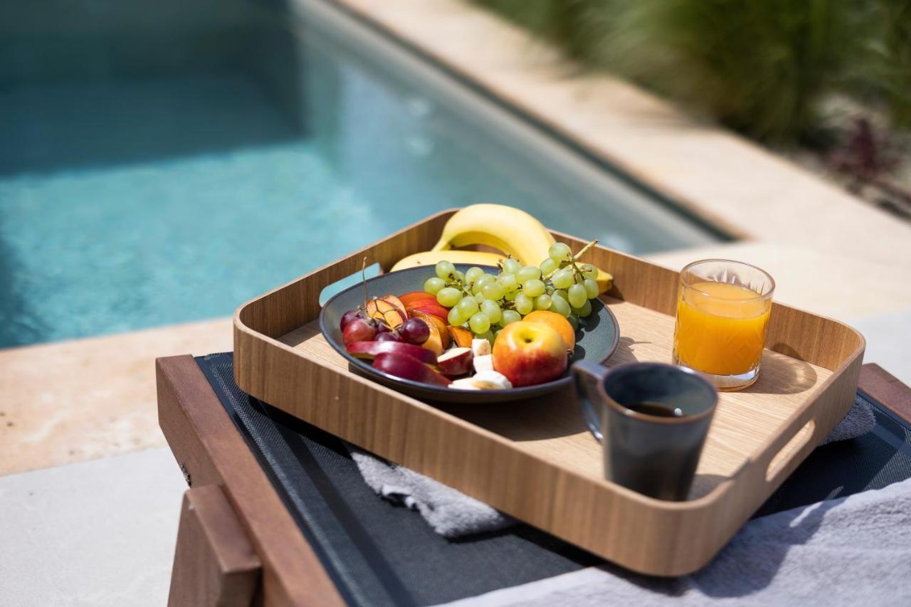 باليوري Pnoes Luxury Suites المظهر الخارجي الصورة