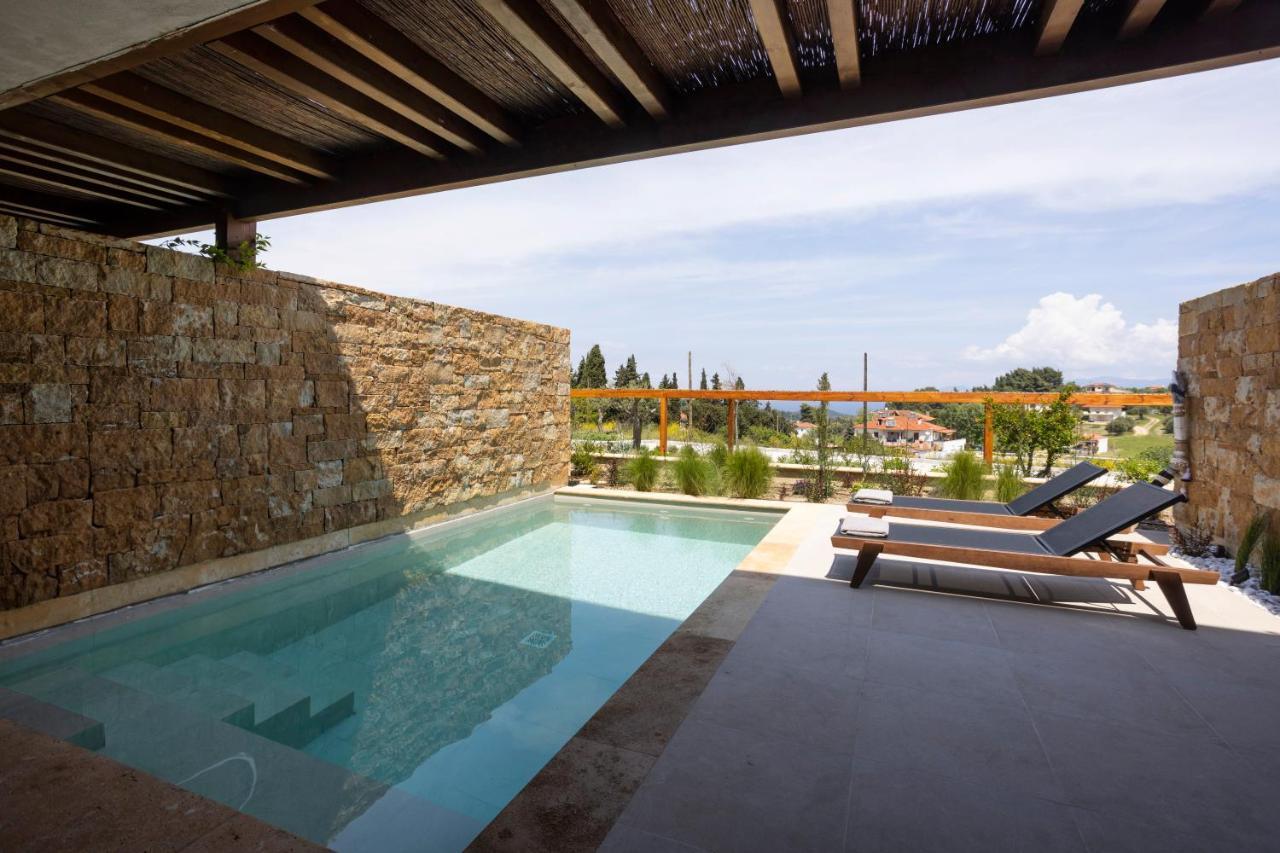 باليوري Pnoes Luxury Suites المظهر الخارجي الصورة