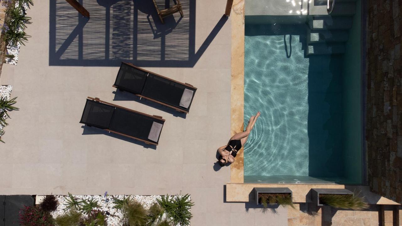 باليوري Pnoes Luxury Suites المظهر الخارجي الصورة